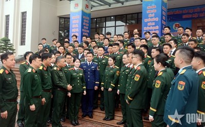 Gallery - 	Thượng tướng Lê Quang Minh tổng duyệt Lễ tuyên dương 10 Gương mặt trẻ